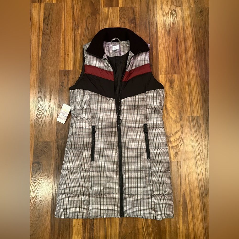 Nwt peyton Jensen Evereve plaid Rory vest